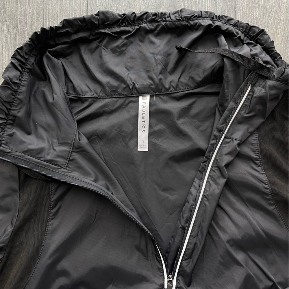 Fabletics Ziva Jacket New With No Tag Size S - image 8